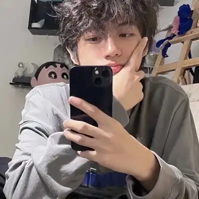 闻皎月